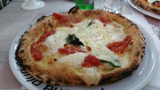 Sua Maestà La Pizza, Napoli
