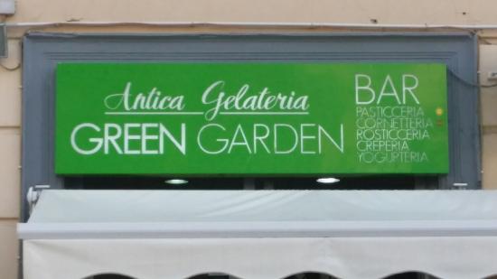 Green Garden Giardini Della Flora, Caserta