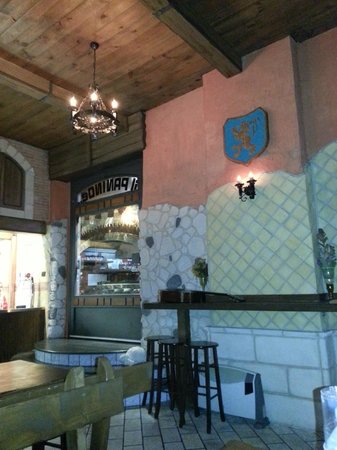 Gothic Tavern, Cava De' Tirreni