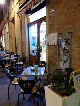 Bar Caffetteria Tre Corone, Ferrara