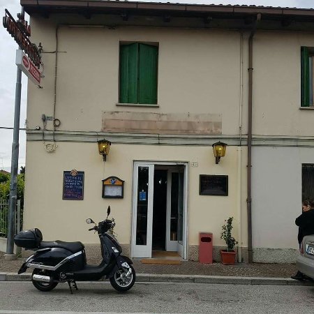 All'autocentro Pizzeria Ristorante, Udine
