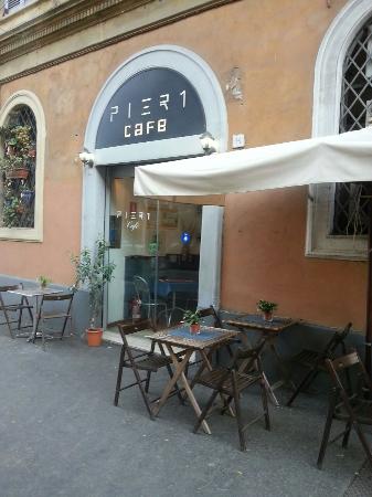 Pier 1 Cafè, Roma