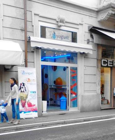 Yoyogurt, Luino