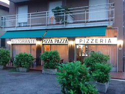 Pizza Pazza, Como