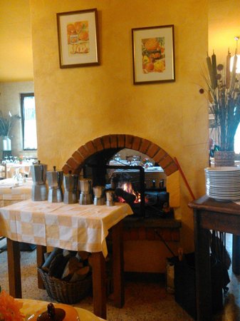 Vino & Cucina, Carpiano