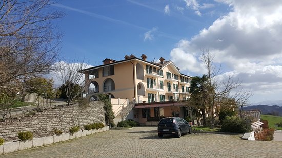 Gavi Ligure, Castagnole Piemonte