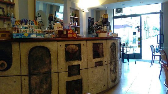 Mignon Bar Di Sgheiz Luca, Tortona