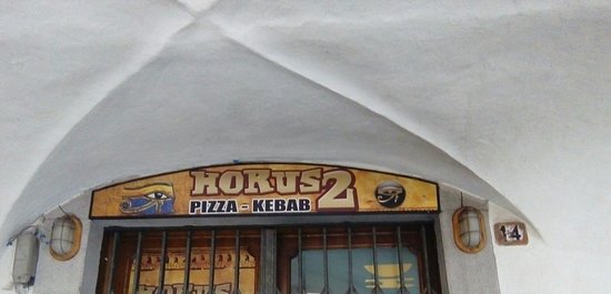 Horus 2 Pizza Kebab, Ceva