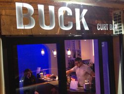Buck Curt Bar, Napoli