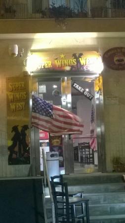 Super Wings West, Palermo