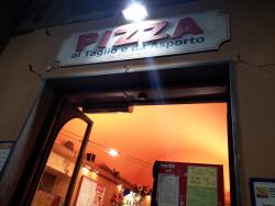 Pisa Da Pizzi & Co, Pisa