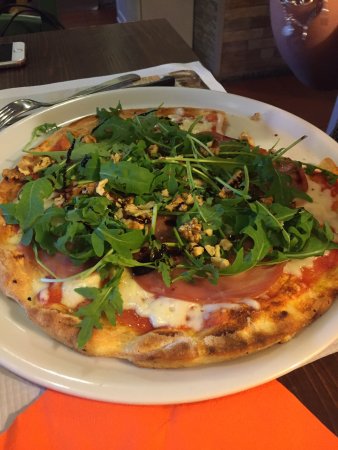 Pizzeria New 85, Carrara