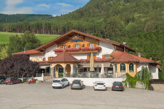Hotel Restaurant Putzerhof, Naz-Sciaves