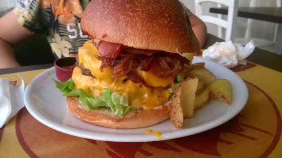 Kaos Burger & Grill