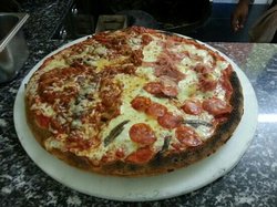 Compagnia Della Pizza