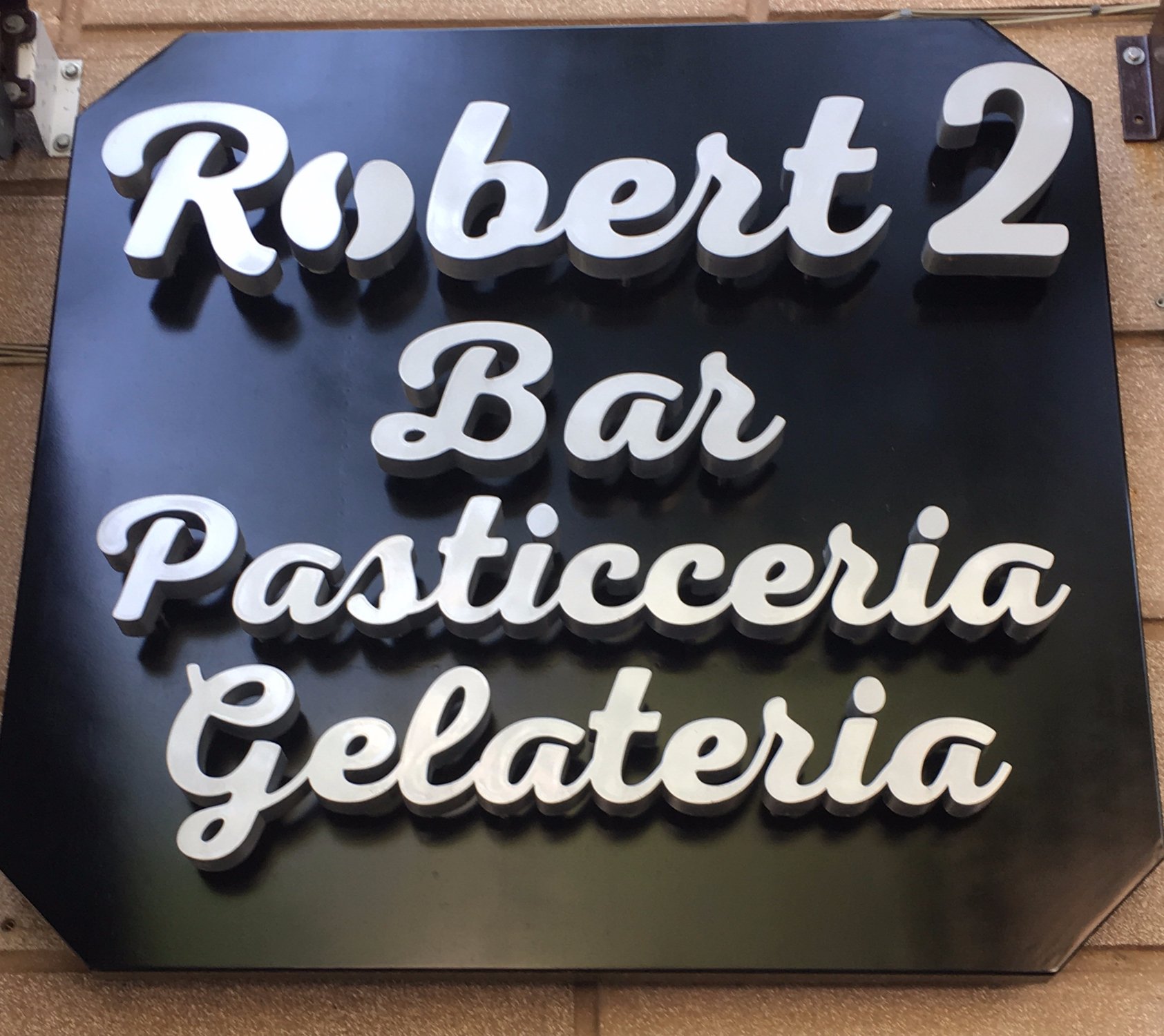 Bar Robert Due, Messina