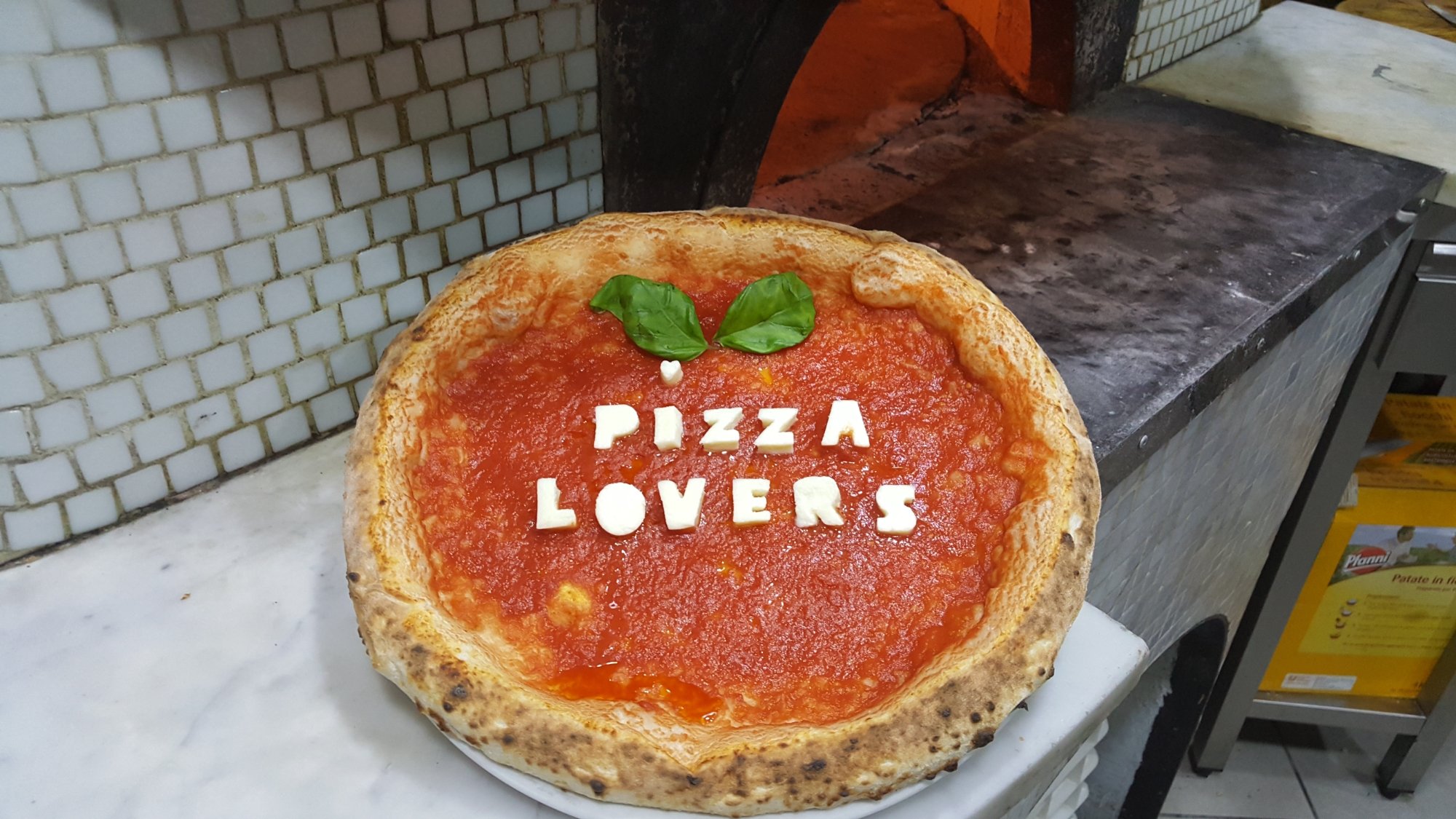 Pizza Lovers Addu Maurizio, Napoli