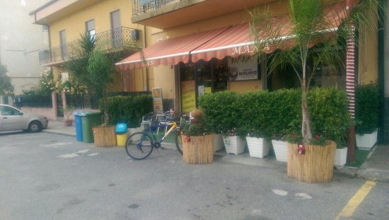 Bar Manà , Locri