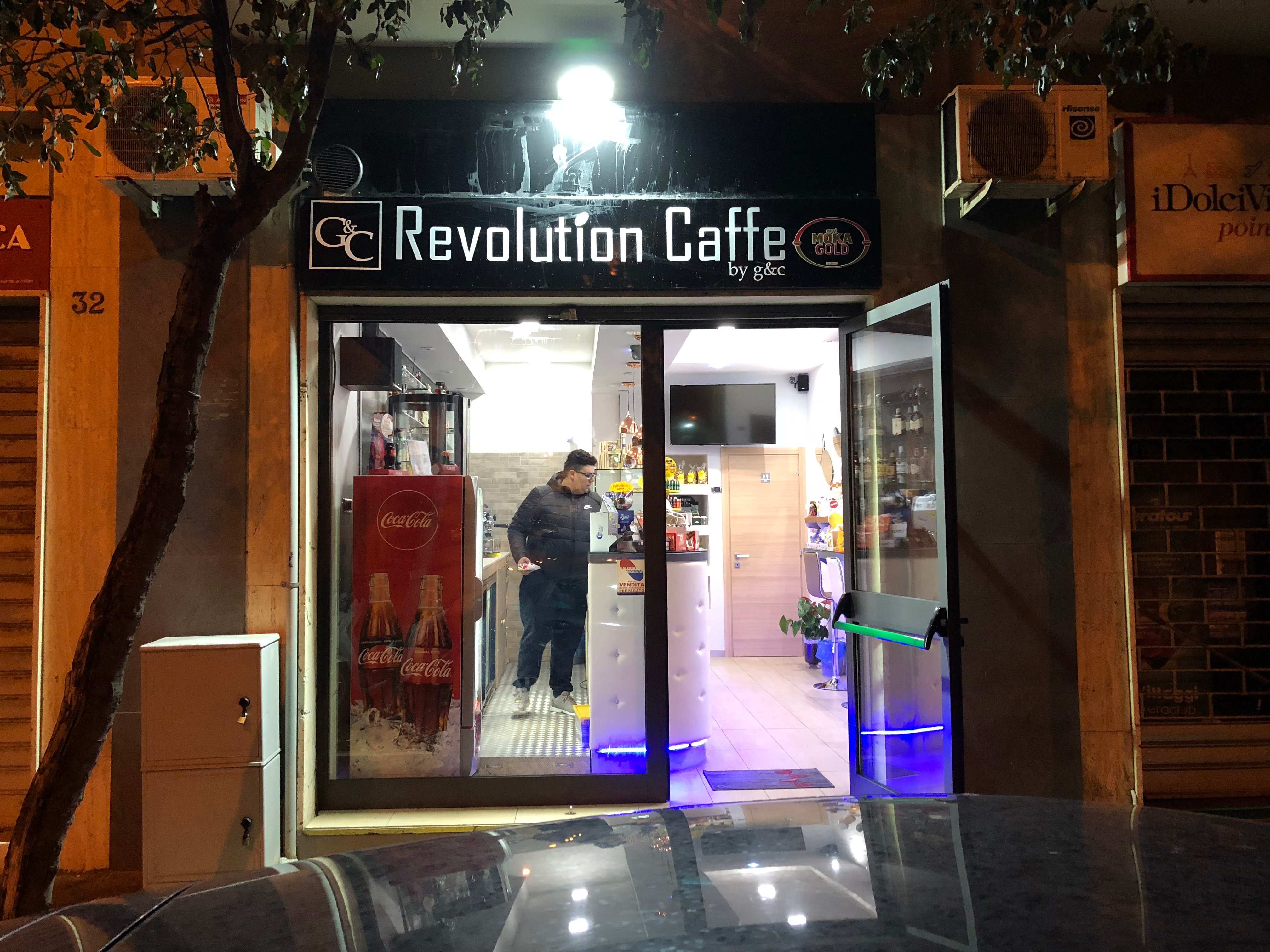 Revolution Caffe By G&c, Salerno