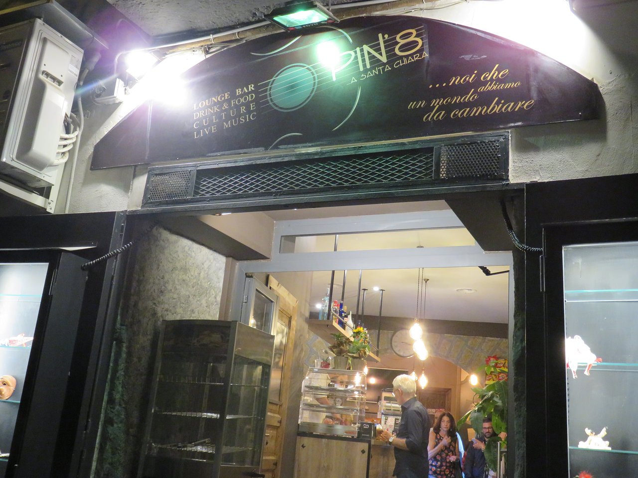 Pin'8 A Santa Chiara Lounge Bar, Napoli
