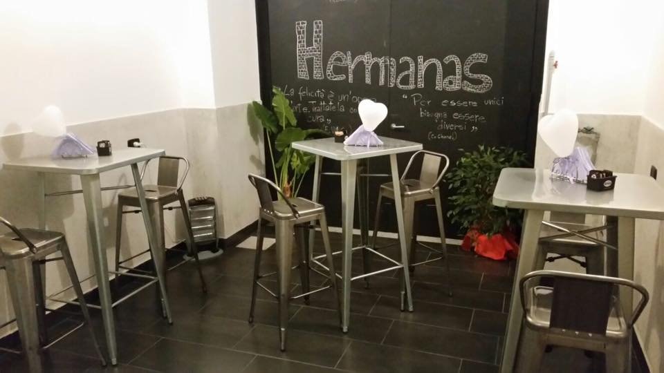 Hermanas Coffe & Food, Napoli