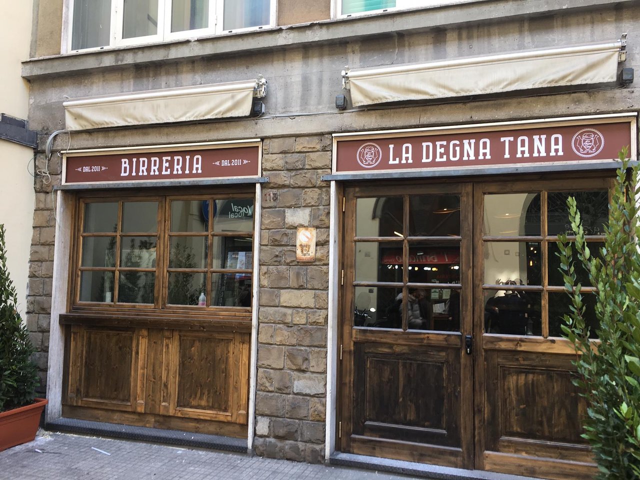 La Degna Tana, Firenze