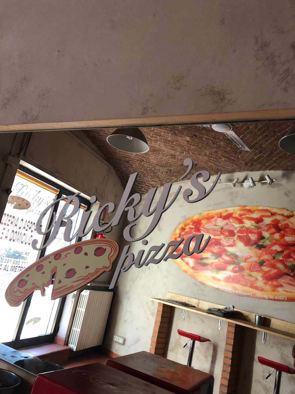 Ricky's Pizza, Vigevano