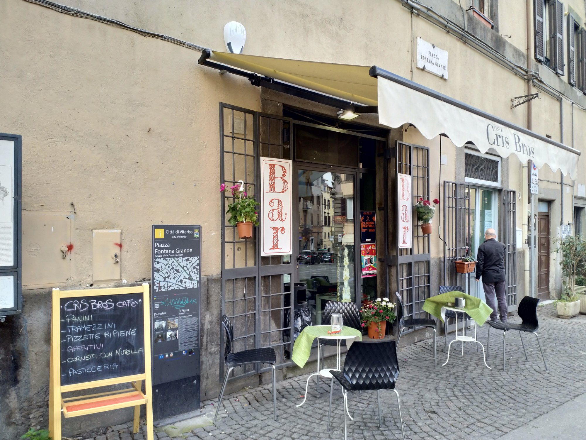 Cris Bros Cafe, Viterbo