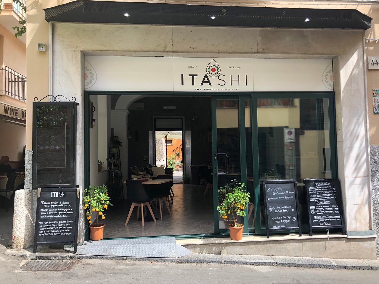 Itashi Taormina, Taormina