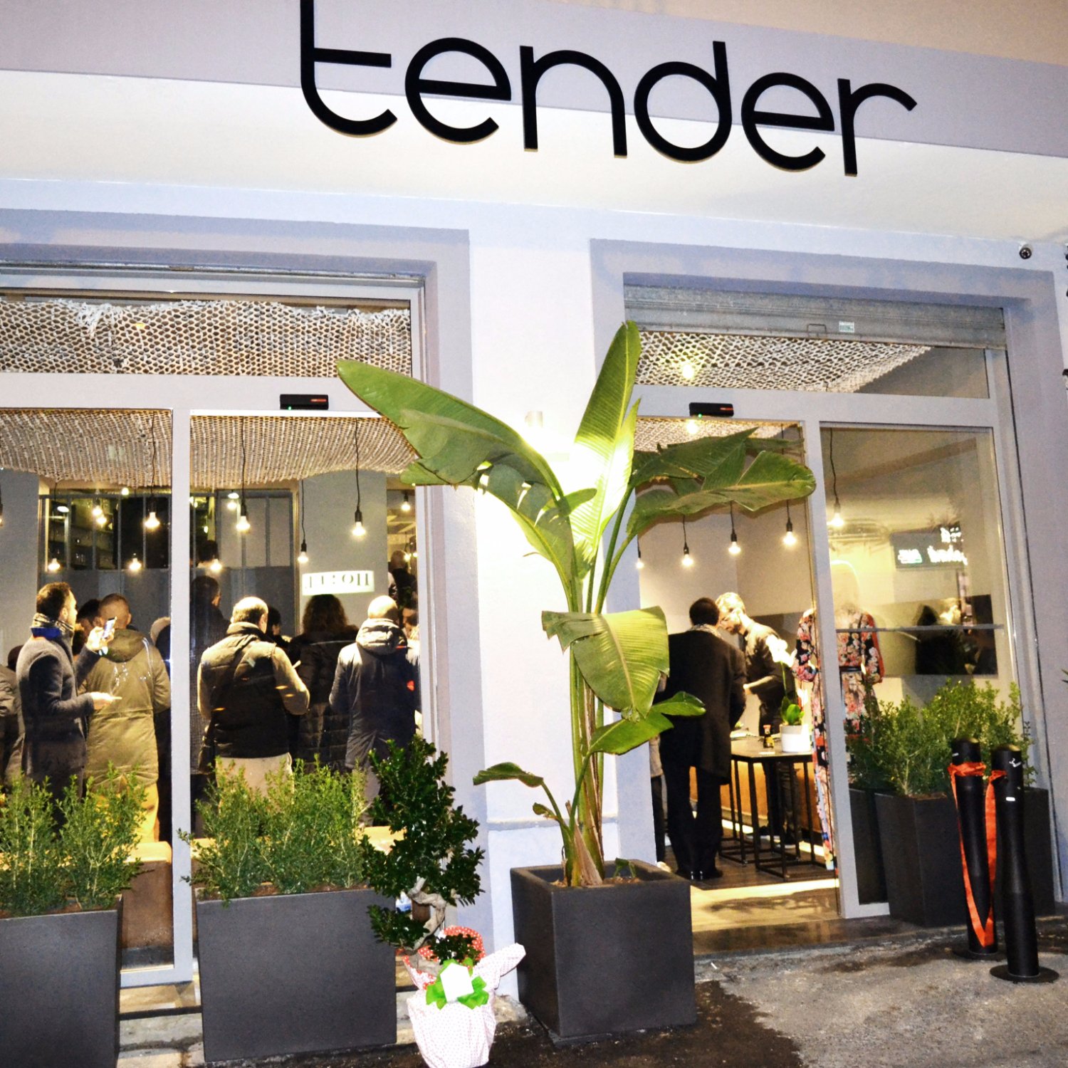 Tender By Jap One, Pompei