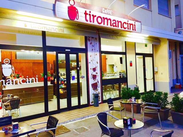 Caffè Tiromancini, Cattolica