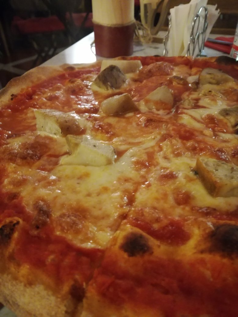 Pizzeria Gladius, Carrara