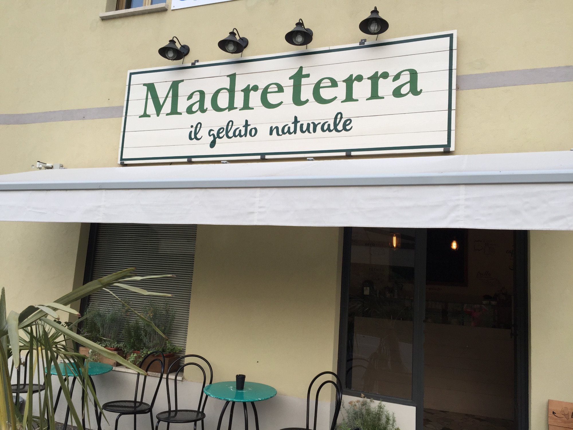 Madreterra Il Gelato Naturale, Ivrea