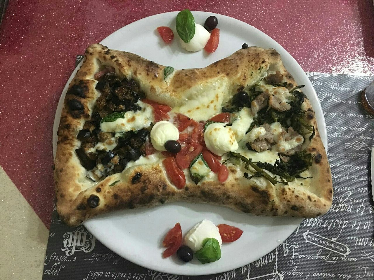 Antica Pizzeria "volto Santo" Da Maruzziello, Marano di Napoli