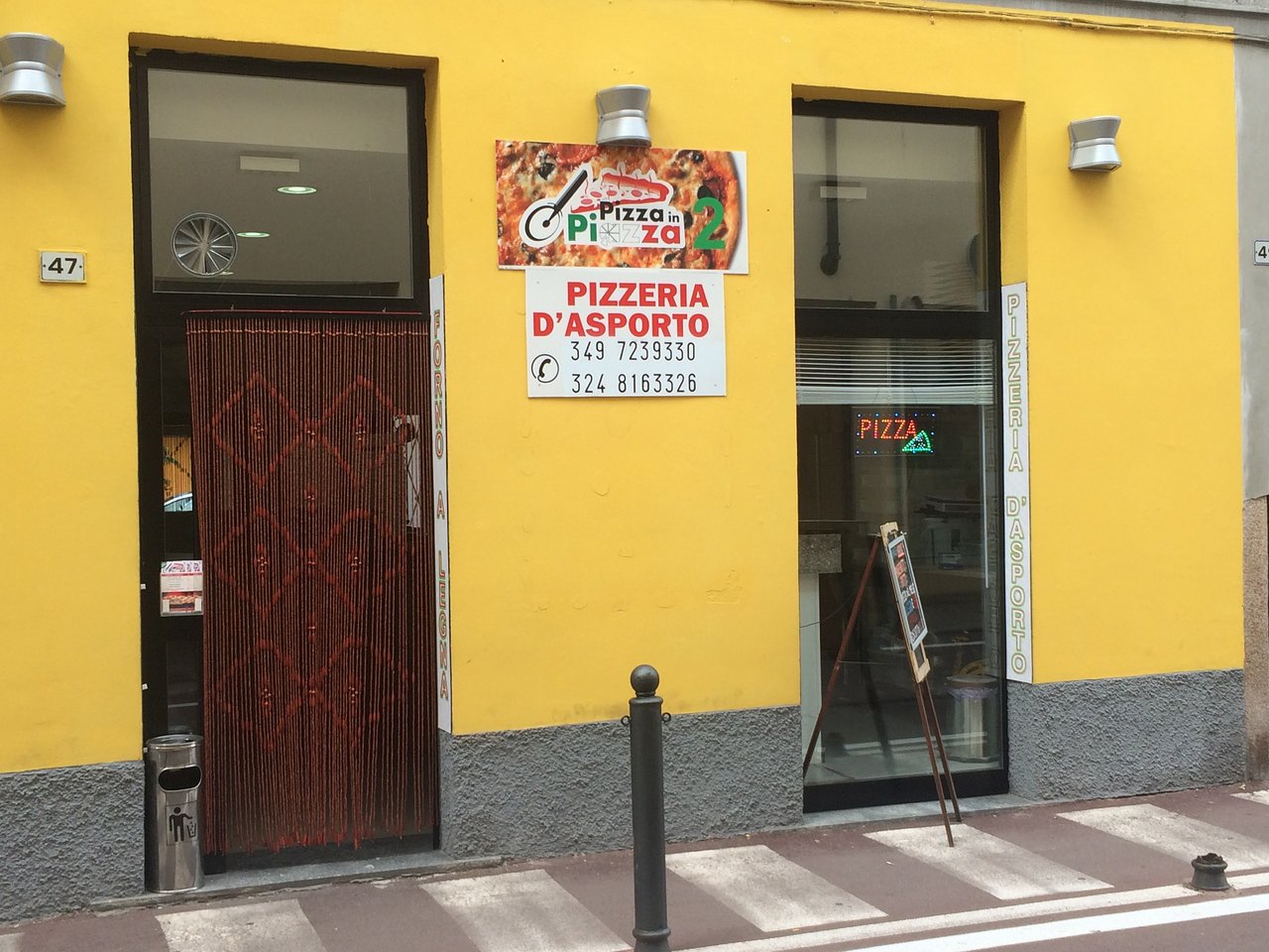 Pizza In Piazza 2, Magenta