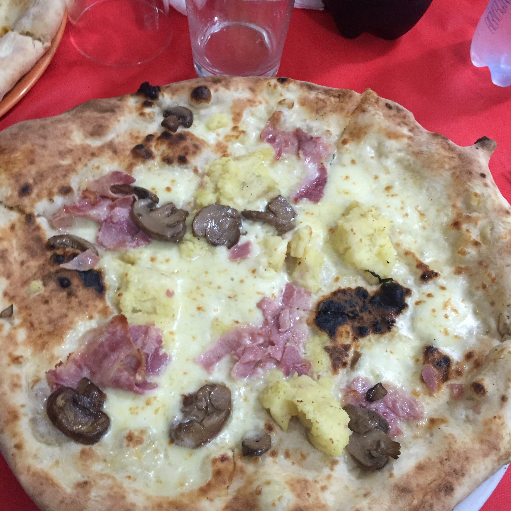 Pizzeria La Nuova Saporita, Pagani