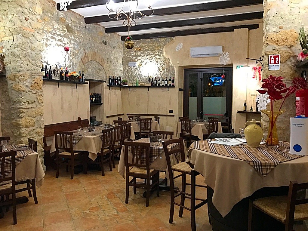 La Tavernetta, Locri