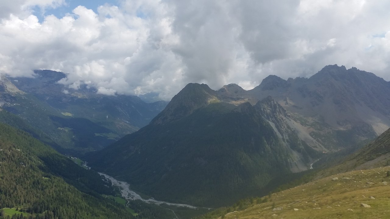 Rifugio Del Grande, Chiesa In Valmalenco