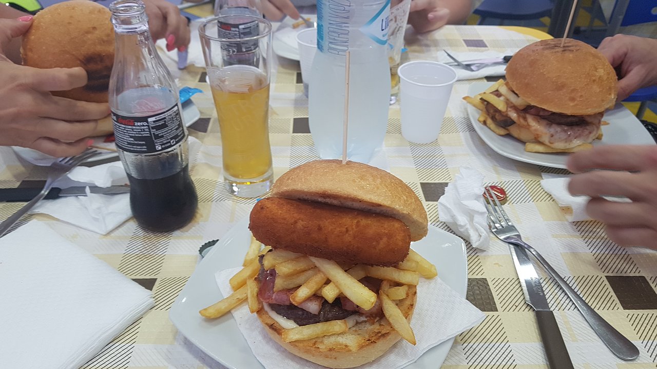 Homer Burger, Villa Literno