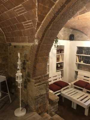 Cantine Del Gusto, Montescudaio