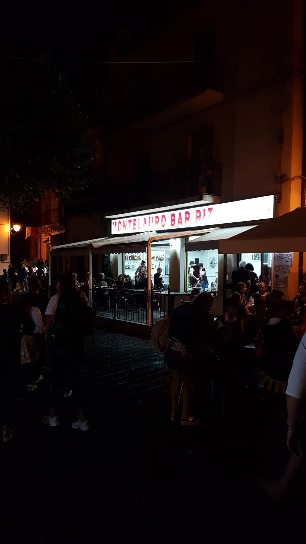Bar Montelauro, Buccheri