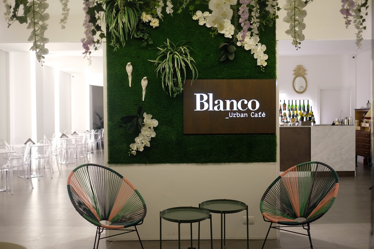 Blanco _urban Cafe, Sommatino