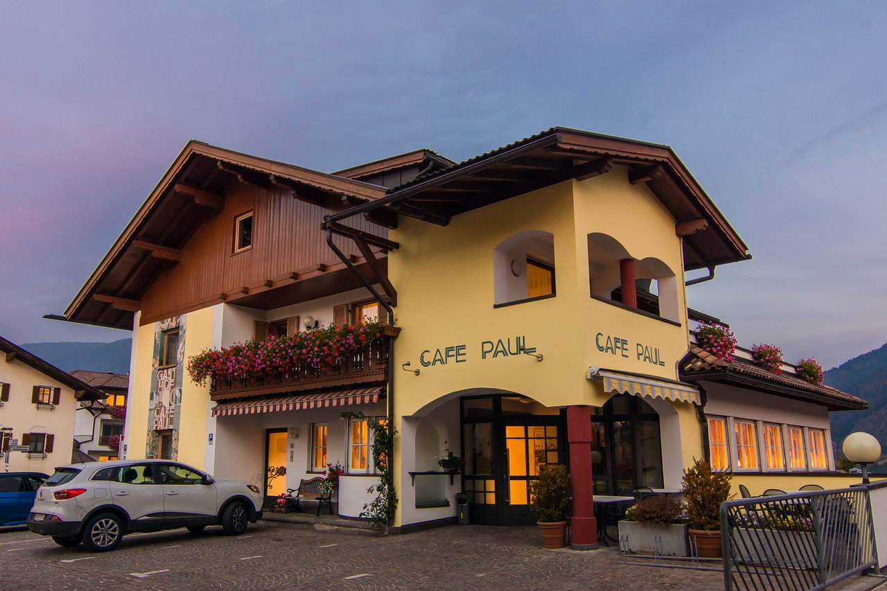 Gasthof Cafe Paul, Naz-Sciaves