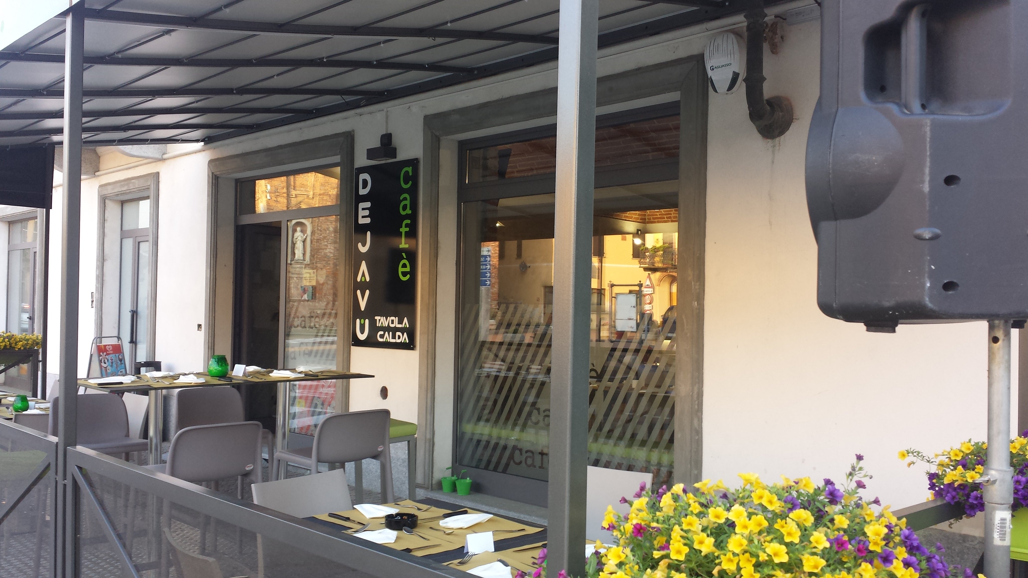 Dejavu Cafe, Caramagna Piemonte