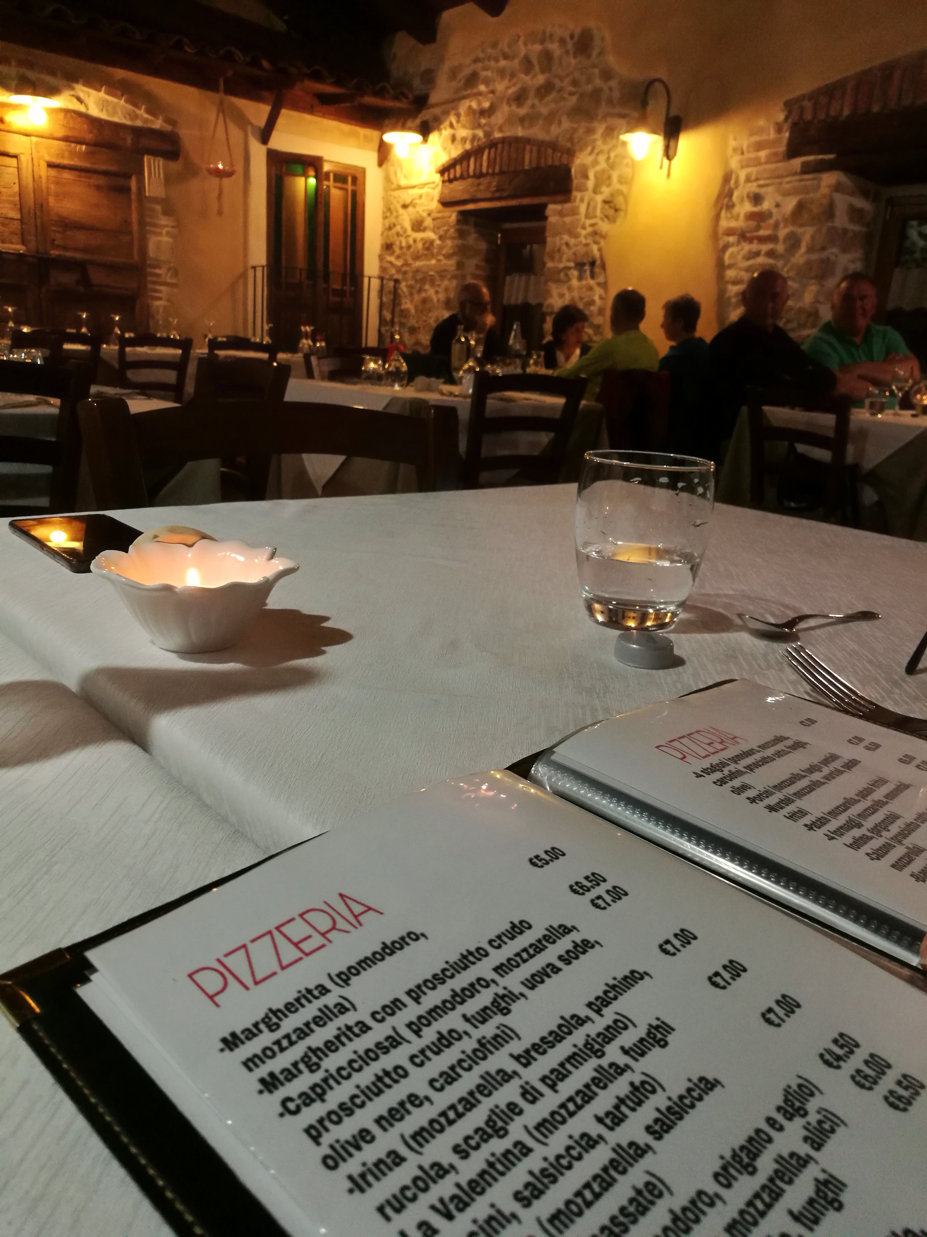 Trattoria - Pizzeria La Locanda Di Renzo Berardicurti, Sante Marie