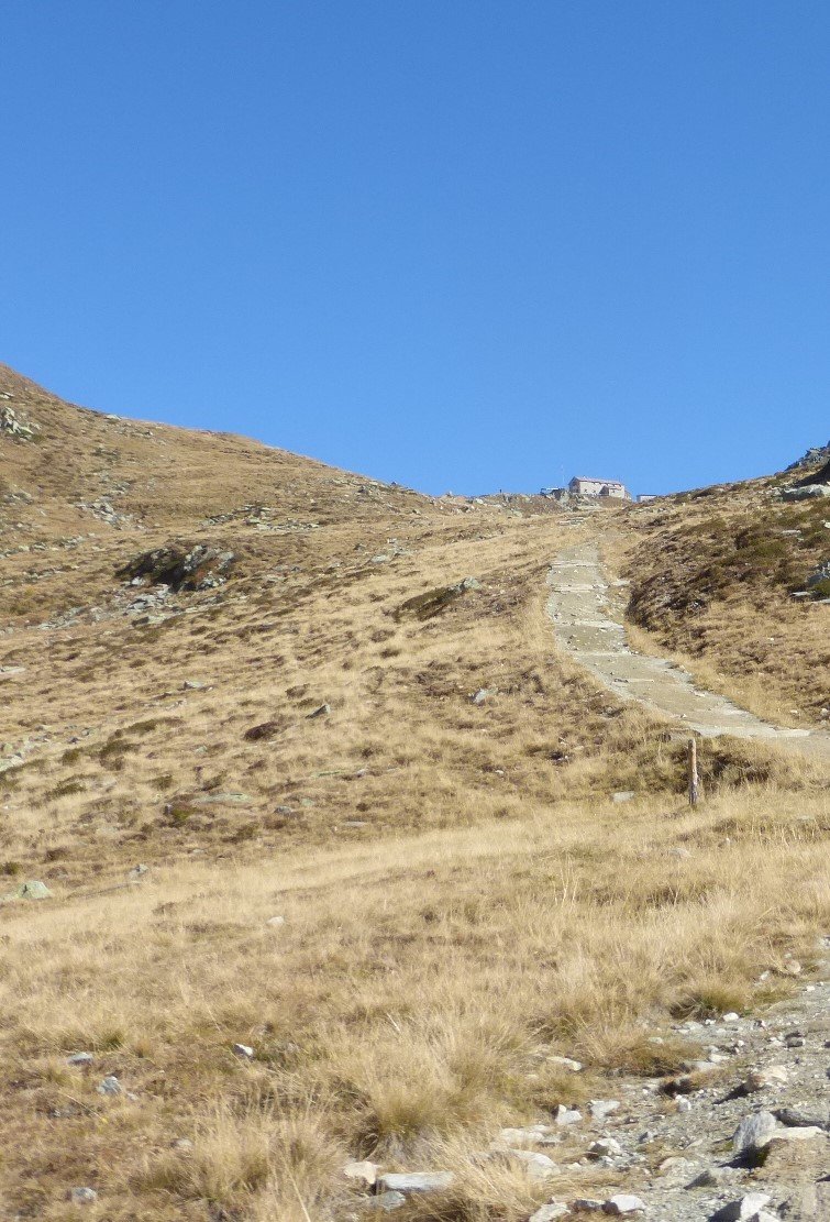 Rifugio Giovanni Porro, Lappago