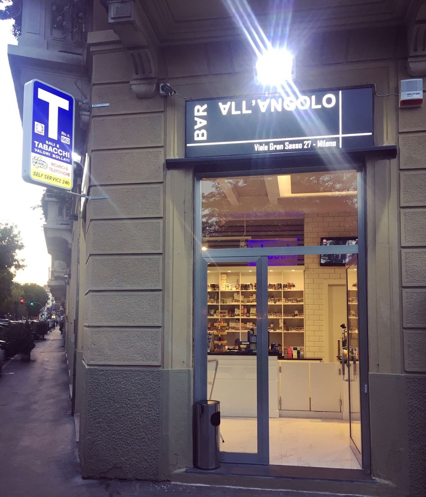 Bar All'angolo, Milano