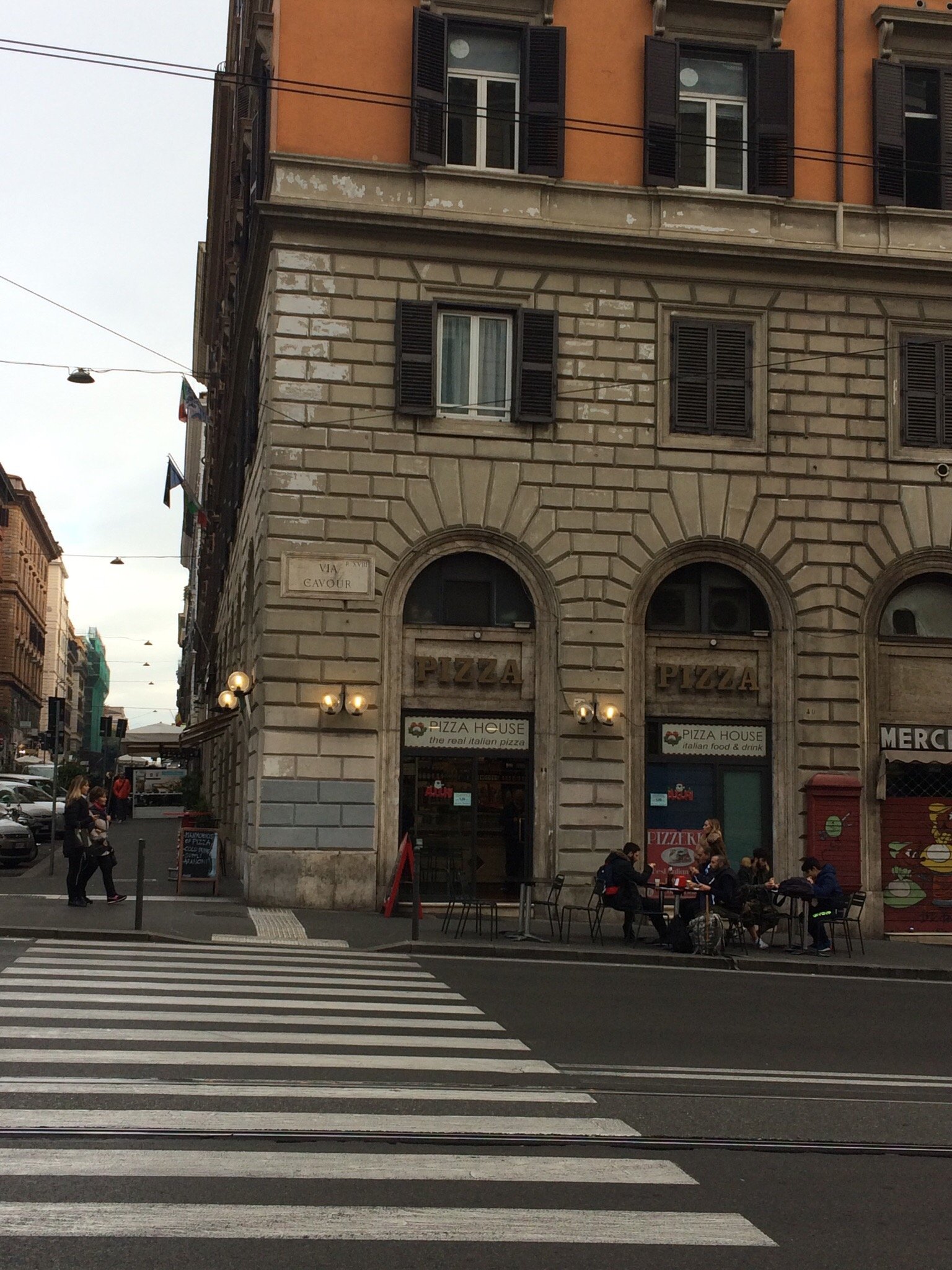 Pizza House, Roma