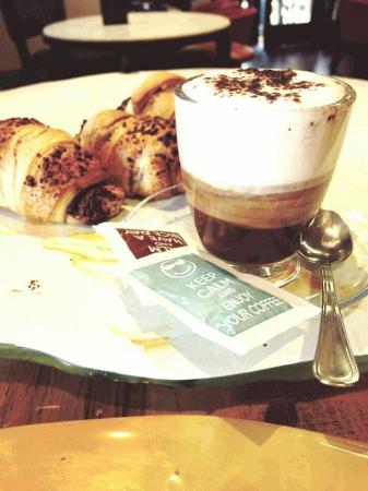 Arval Cafe, Revello