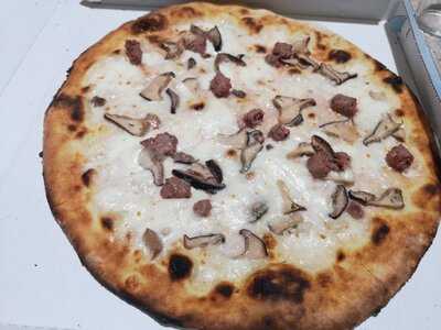 Pizzeria Antipasteria - Pizza E Passione, Santeramo in Colle